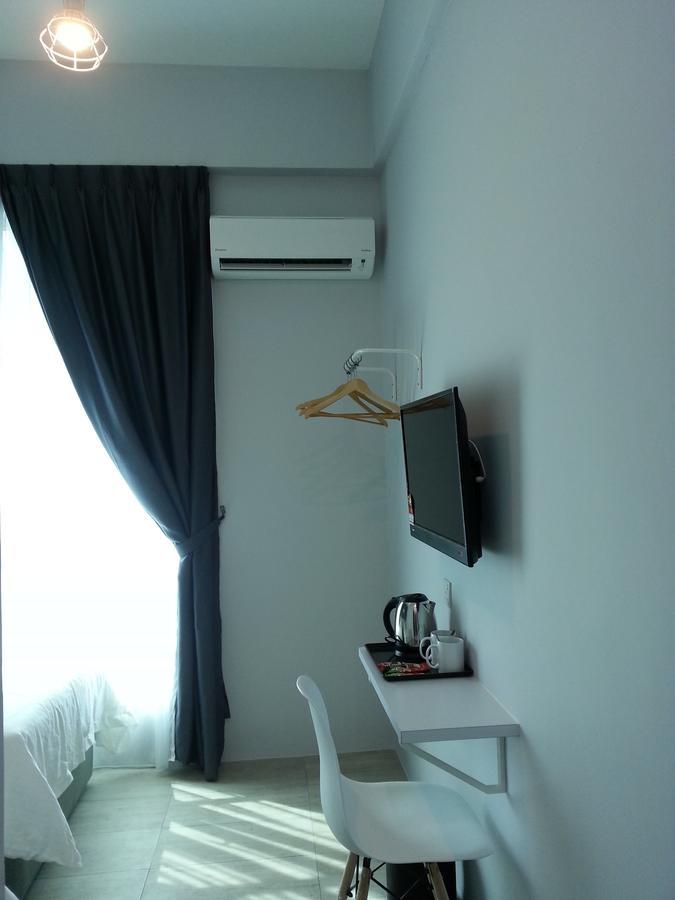 L Hotel Simpang Renggam Exterior foto
