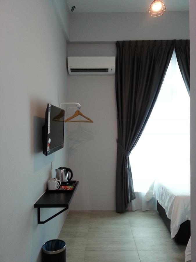 L Hotel Simpang Renggam Exterior foto