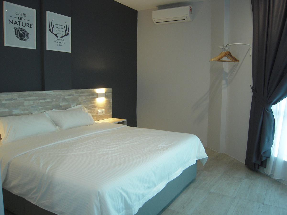 L Hotel Simpang Renggam Exterior foto